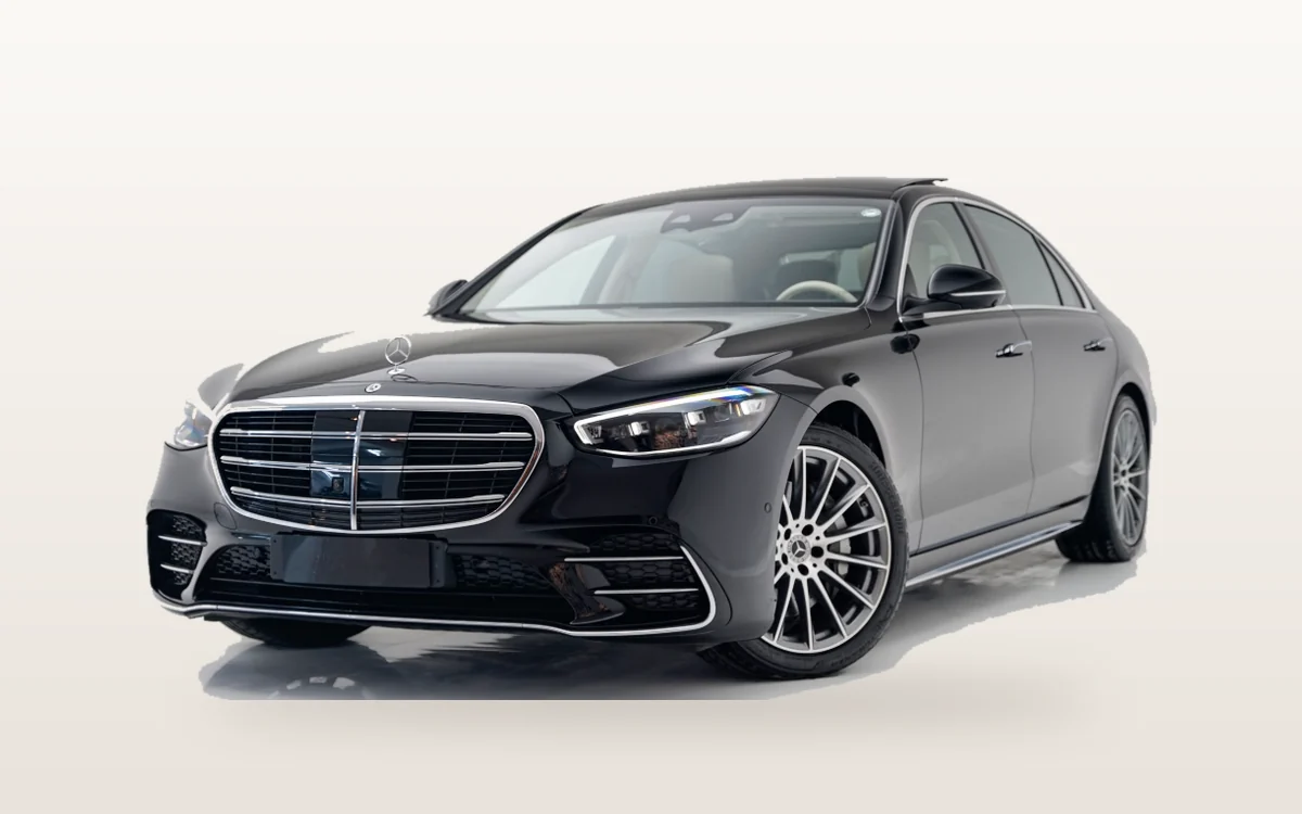 Black executive saloon, First Class